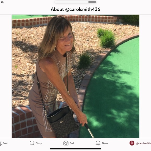 Meet your Posher, Carol - Picture 2 of 16